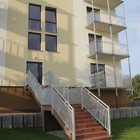 Apartament Kapitanski Bursztynowe Komnaty ダルウフコ エクステリア 写真