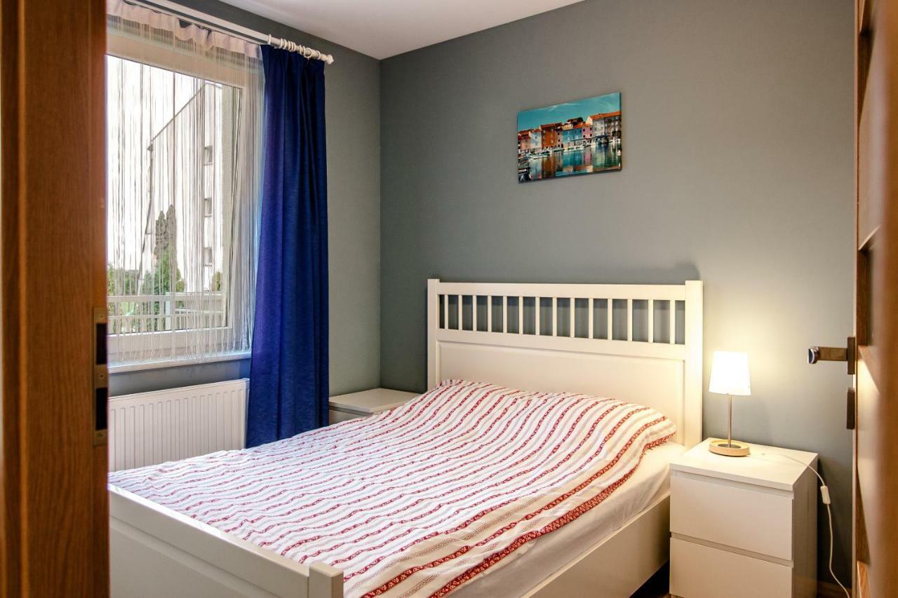 Apartament Kapitanski Bursztynowe Komnaty ダルウフコ エクステリア 写真
