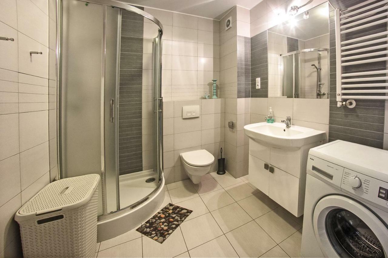 Apartament Kapitanski Bursztynowe Komnaty ダルウフコ エクステリア 写真
