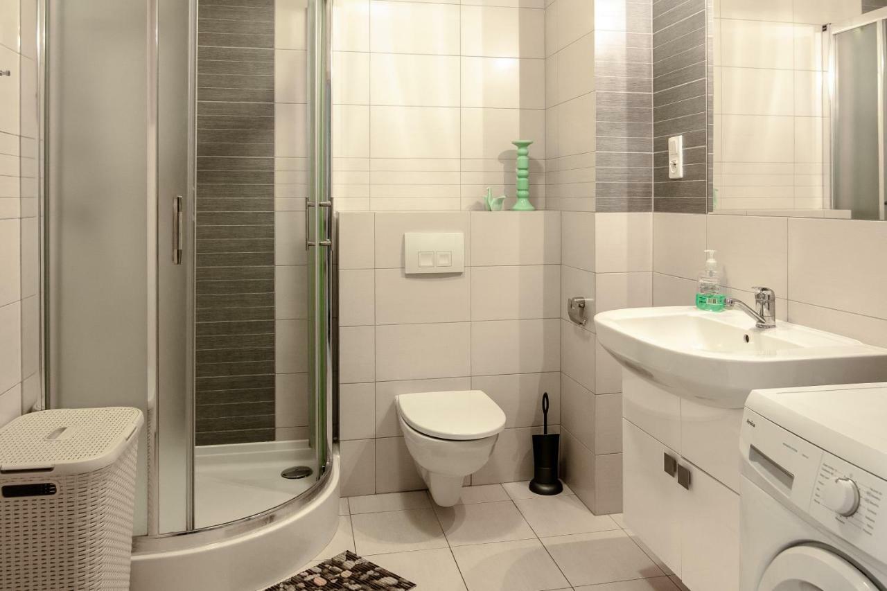 Apartament Kapitanski Bursztynowe Komnaty ダルウフコ エクステリア 写真
